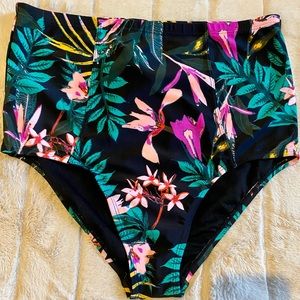 *NWT*- OLD NAVY HIGH WAISTED SWIM BOTTOMS, SIZE SMALL